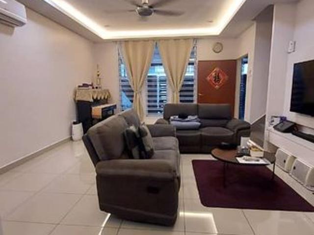 Jalan Utama 32