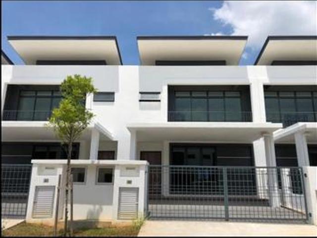 Jalan Aman Suria U1744 Seksyen U17 Aman Putri 40160 Shah Alam Sel