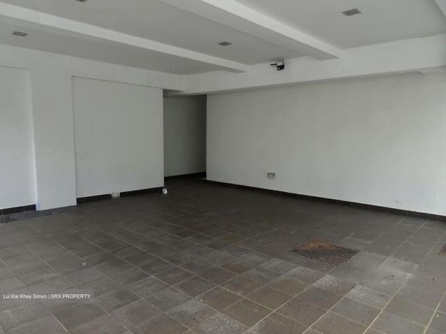 Jalan Ampang D10, Semi