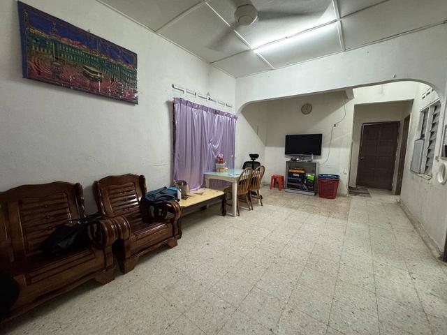 JALAN ANDANG TAMAN SRI AMAR JB 1 Storey terrace 10min to CIQ