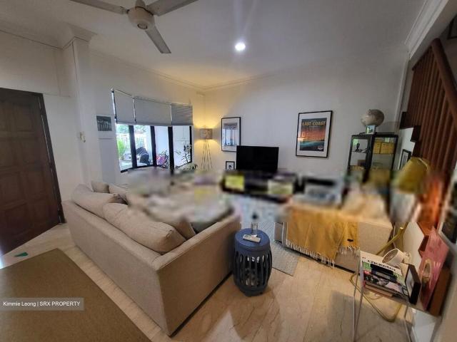 Jalan Asuhan D11, Terrace