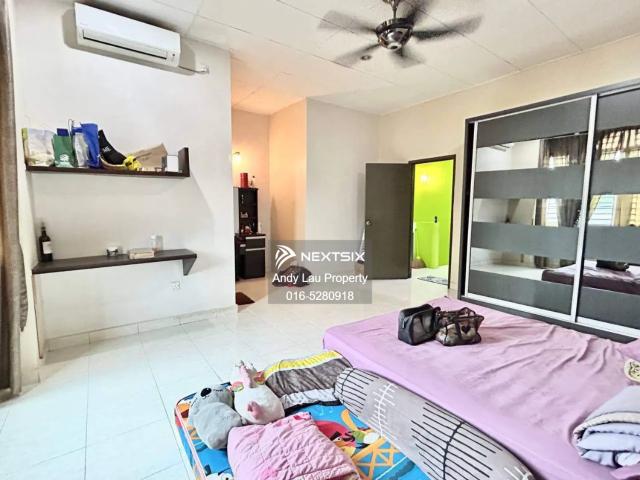 Jalan Api Api @ Megah 1 Storey Semi D 2454sqft 3Bed 2Bath Freehold Non Bumi Fully Renovated Selling Price: RM 578K