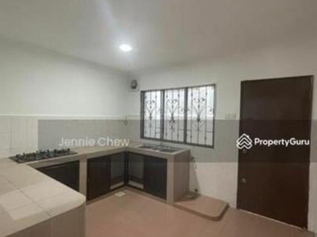 Jalan Api Api Taman Megah Ria 15sty Semi D house Taman Rinting