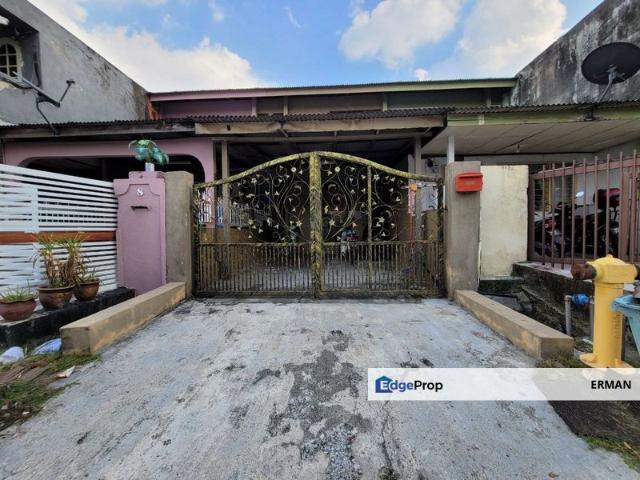 Jalan AU 1A/2