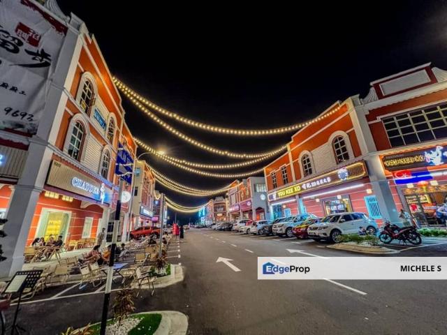 Jalan Austin Heights