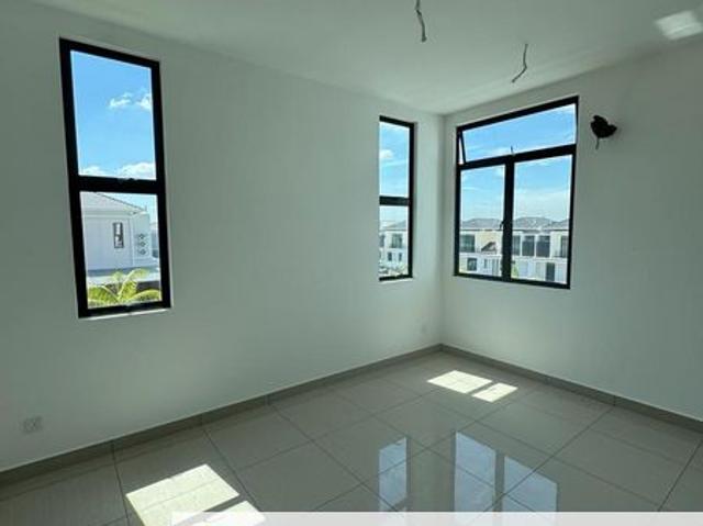 Jalan Ayu 8