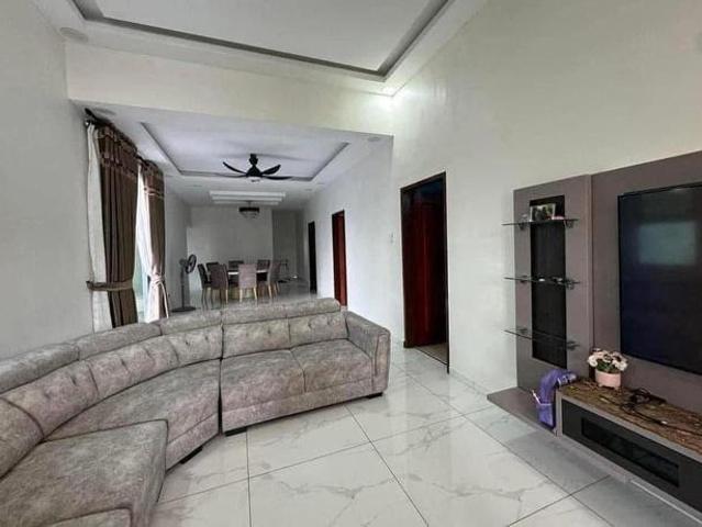 Jalan Bangau Bandar Putra Kulai Single Storey Corner Terrace House