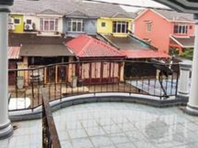 Jalan Berlian Taman Cahaya Masai