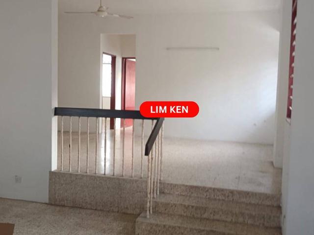 Jalan Bunga Raya 2Storey Terrace House Gelugor nice location