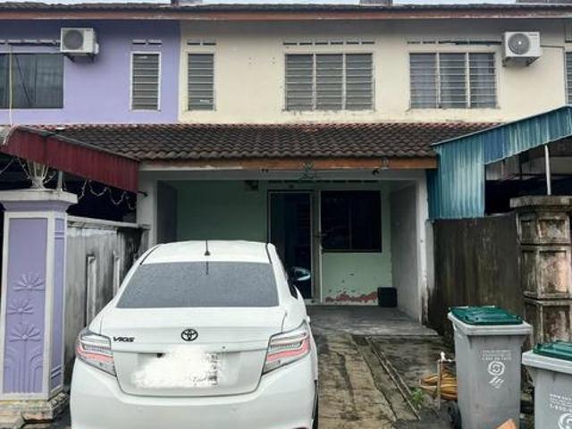 Jalan cermai taman kota masai facing open double storey medium low