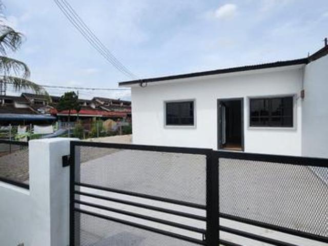 Jalan Comel Taman Cantik Kulai