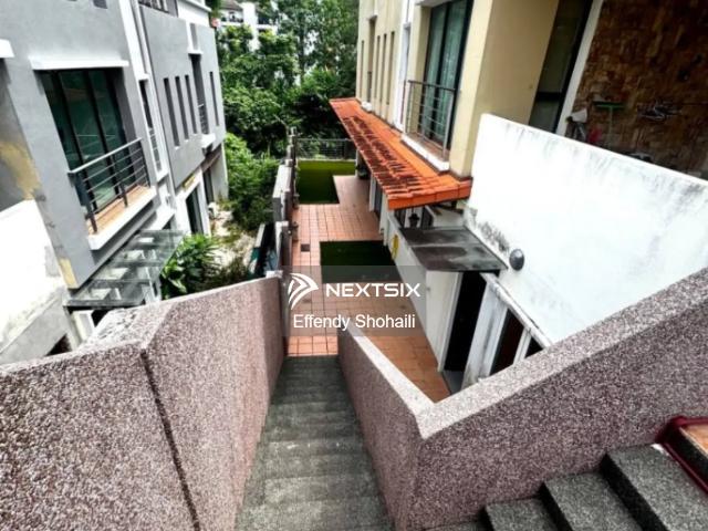 Jalan cy choy shpohouse for sale with tenancy, industrial use! Rare in market