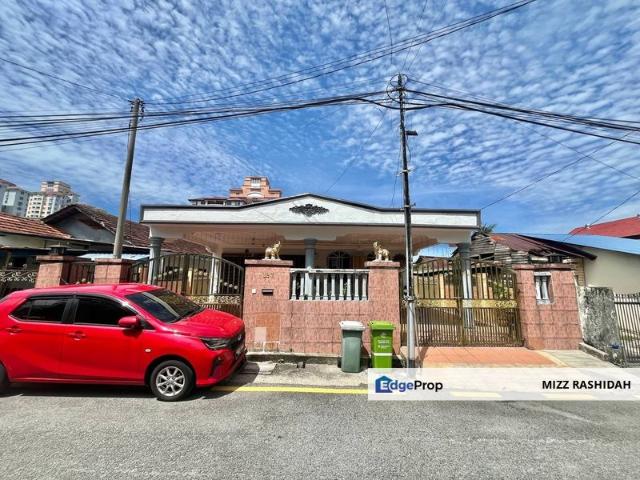 Jalan Desa Pandan