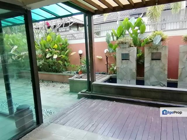 Jalan Duta, Bukit Tunku Bungalow for