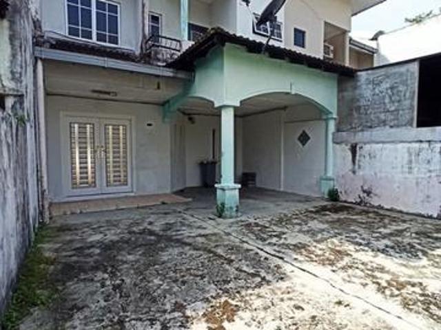 Jalan Hang kasturi taman skudai baru 4BED 3BATH unblocked view