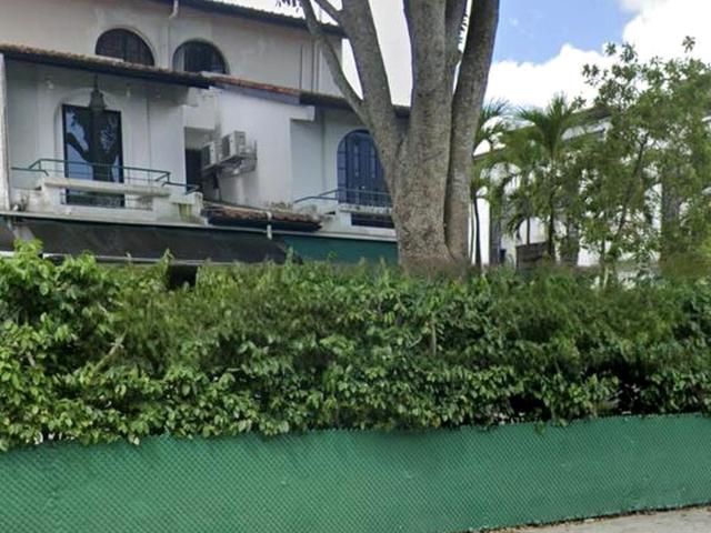 Jalan Haji Alias D10, Terrace