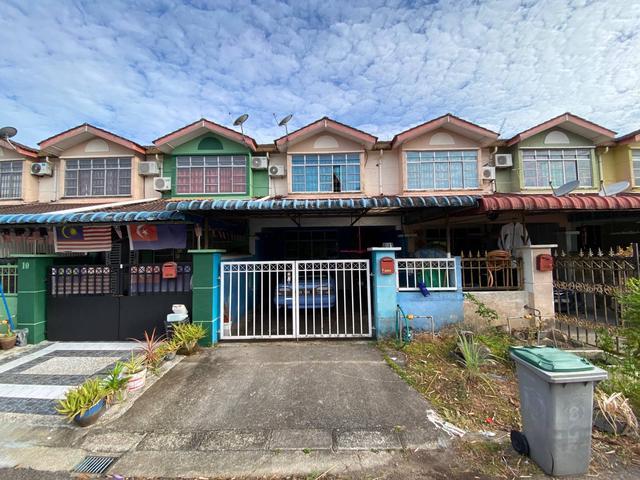 Jalan Helang Taman Scientex Open Facing Renovate House Full Loan