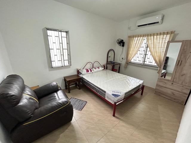 Jalan Inang Taman Iskandar Johor 3 Bed ciq edl highway rovide wifi