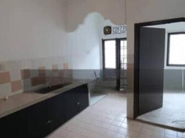 Jalan Inang Bandar Bukit Raja Single Storey