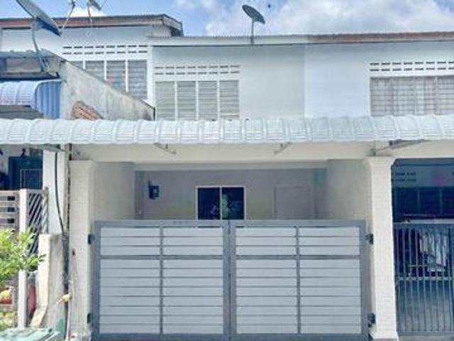 Jalan Intan 5x Taman Intan Kluang Double Storey Low Cost