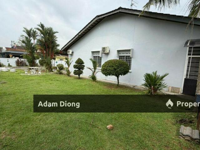 Jalan Jambu @ Tmn Kota Masai @ Pasir Gudang @ Corner
