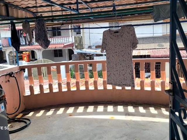Jalan Jambu Air Taman Muhibbah Kulai Jaya