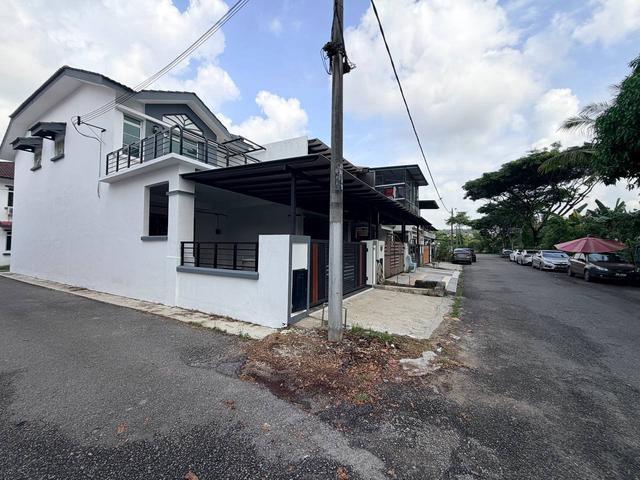 Jalan Jaya Putra Bandar Jaya Putra Taman Mount Austin END LOT