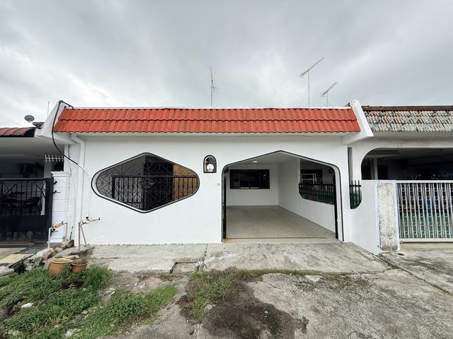 Jalan Jelawat Taman Simpang Renggam Simpang Renggam Johor