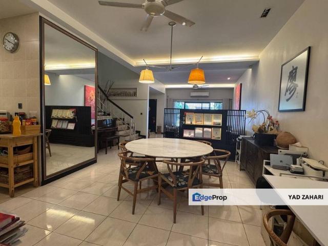 Jalan Jeriji, Bukit Jelutong | 2 Storey Terrace 4 Bedrooms | RM860K Freehold & Gated Guarded Community