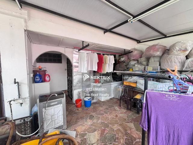 Jalan Jingga Taman Pelangi Johor Bahru / Semi D House