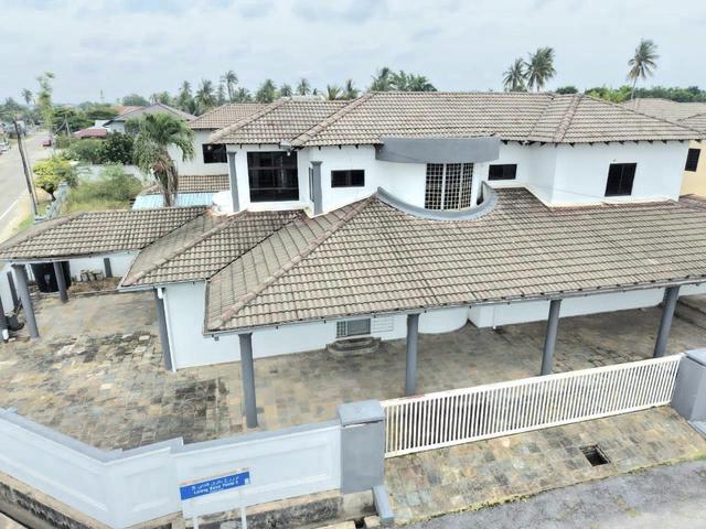 Jalan kaki Ke MasjidPantai CornerLot Banglo 2 Tingkat Taman Balok