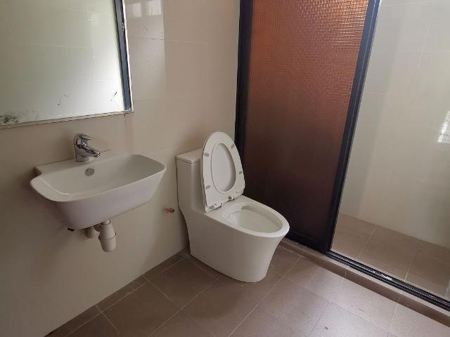 Jalan Kemaman D12, Condominium