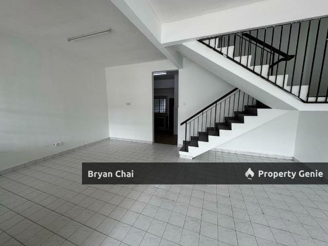 Double Storey Terrace at Jalan Keris Taman Puteri Wangsa Below Market
