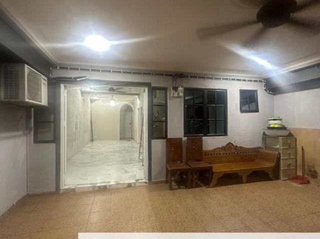 Jalan Kiambangsari