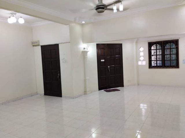 Jalan Kristal Seksyen 7 Shah Alam Double Storey Landed House