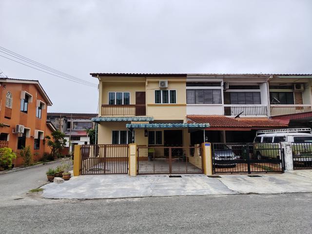 Jalan Kuala Kangsar Double Storey House
