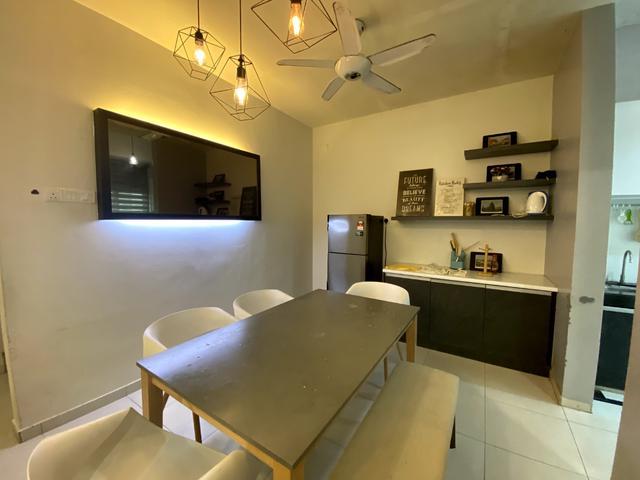 Jalan Kuala Kangsar Genesis Fully Furnished upper unit Townhouse Sale