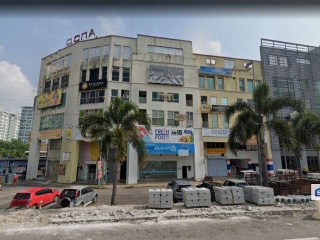 Jalan Kuchai Lama
