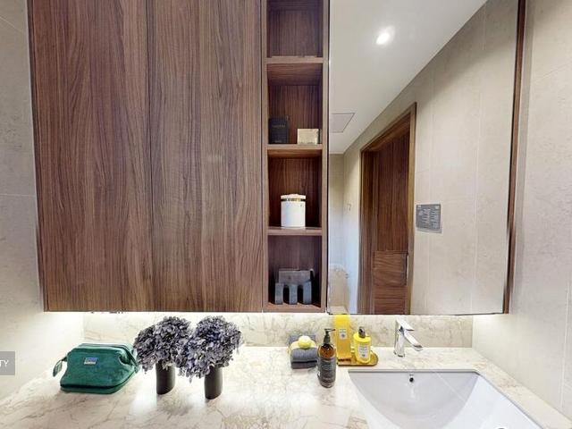 Jalan Lempeng D5, Condominium