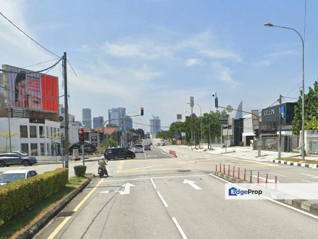 Jalan Maarof