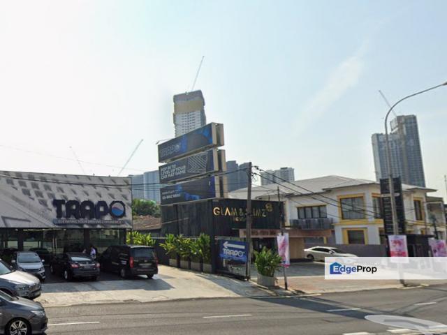 Jalan Maarof
