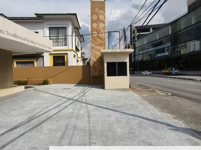 Jalan Maarof