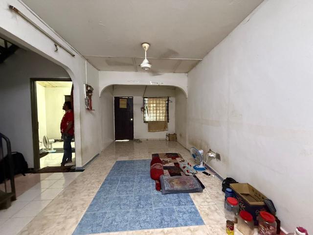 Jalan Mawar Pasir Gudang