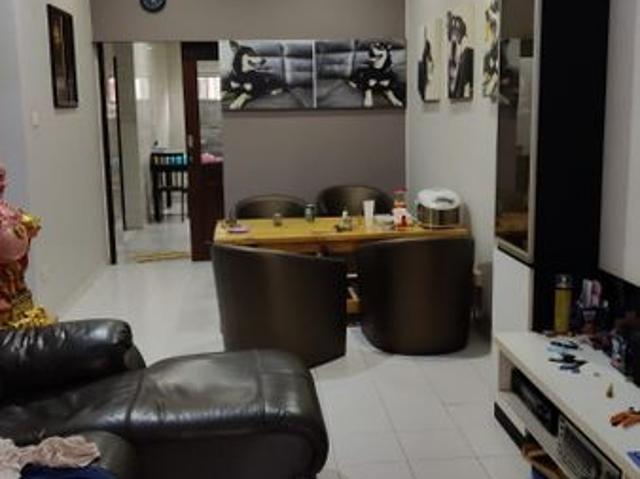 Jalan Mersawa 7