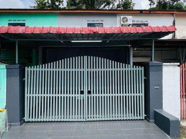 Jalan Midori, Taman Midori, Simpang Renggam