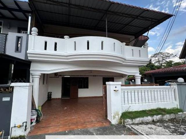 Jalan Molek 1/10