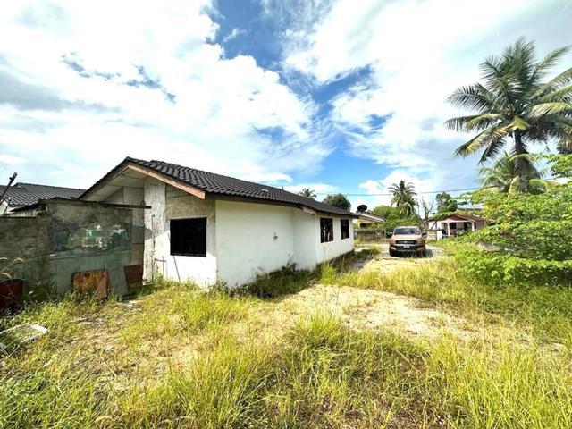 JALAN MULIA Bandar Penawar Kota Tinggi BUNGALOW TANAH LUAS