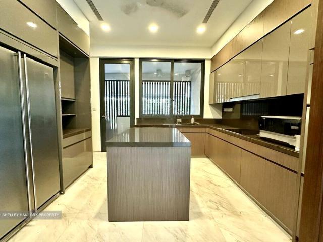 Jalan Mutiara D10, Detached