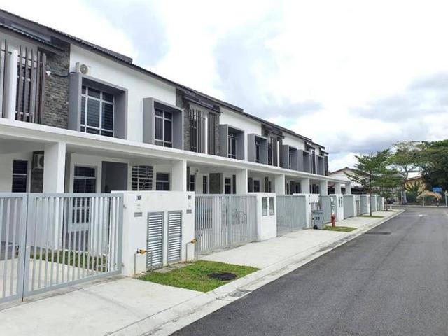 Jalan Mutiara Indah Double Storey House for Rent