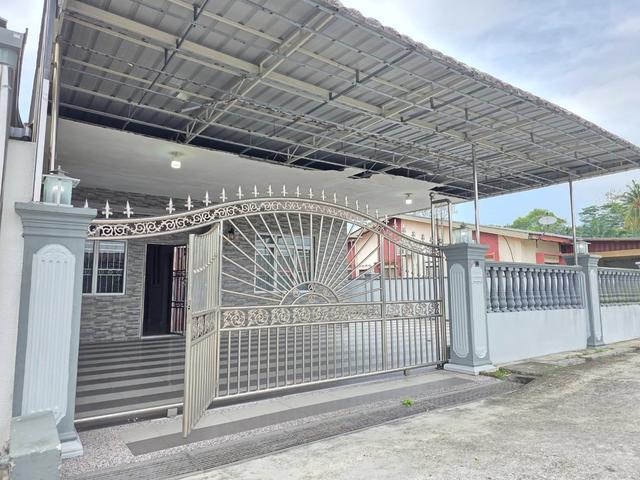 JALAN NILAM Taman Bunga Raya Ulu Tiram Semi D House